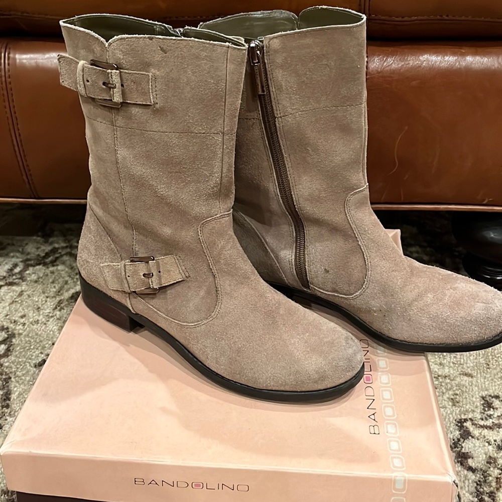 Bandolino BDTilling Taupe Ankle Boots